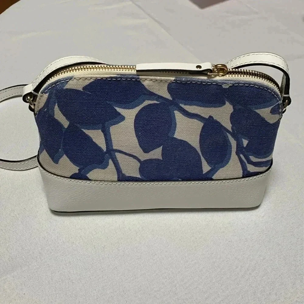 KATE SPADE ♠️ Crossbody Purse, beautiful color❣️